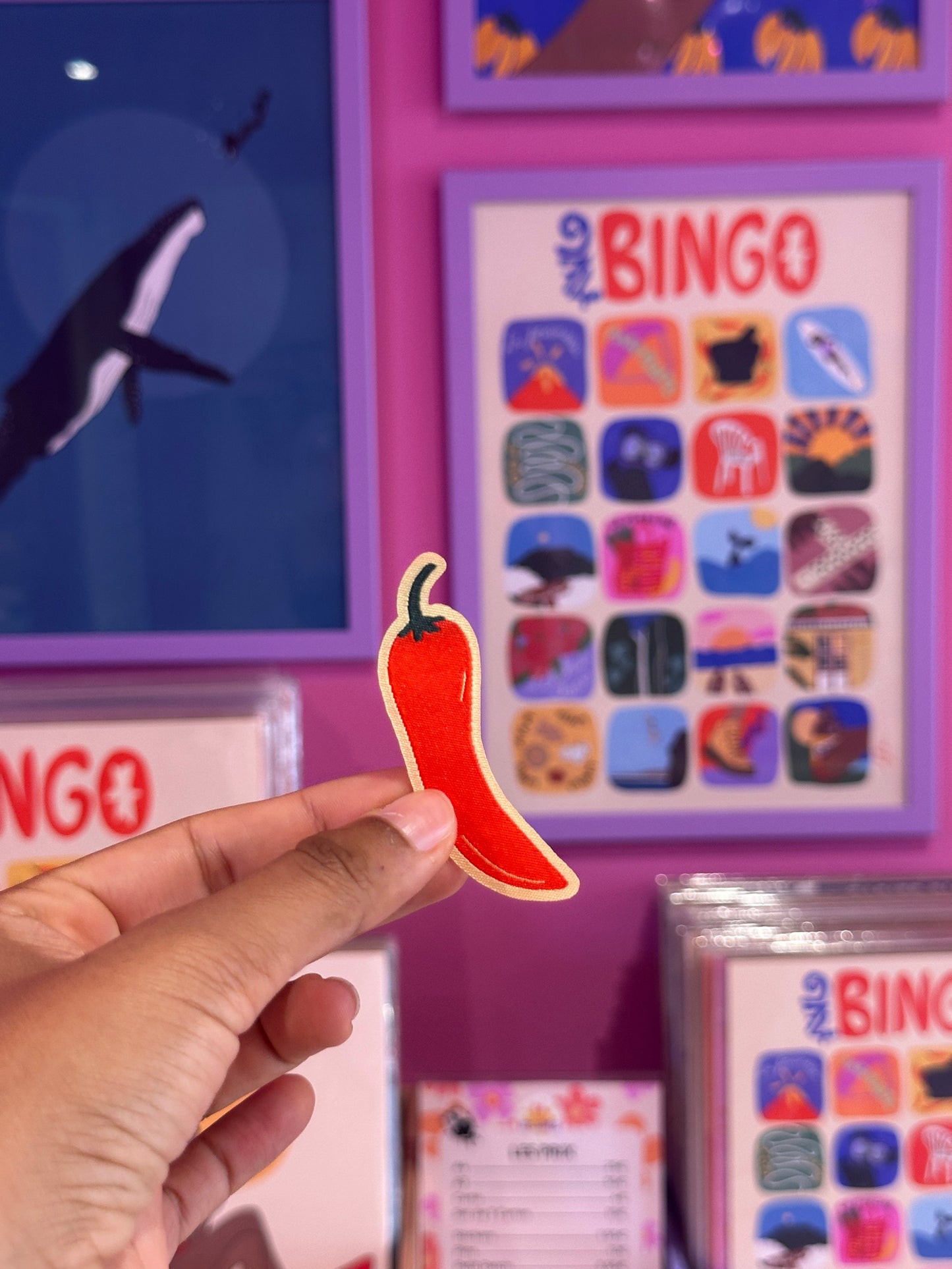 Patch thermocollant Piment inspiré de La Réunion. Écusson brodé à repasser, parfait pour customiser veste ou sac avec une touche locale piquante.